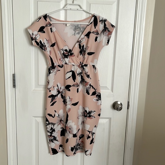 Floral Maternity/Nursing Dress | PinkBlush | Small - Picture 2 of 4